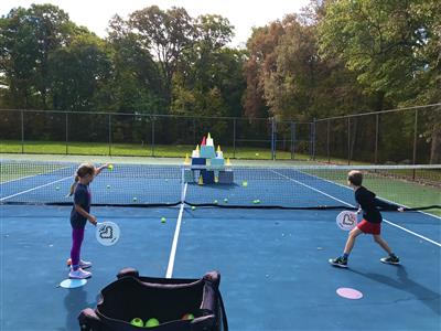 spec tennis kids playing