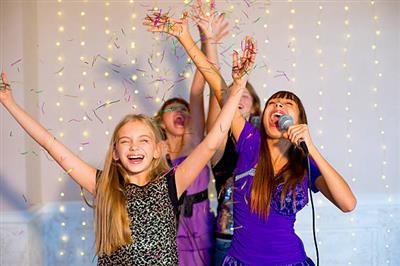kids singing 1